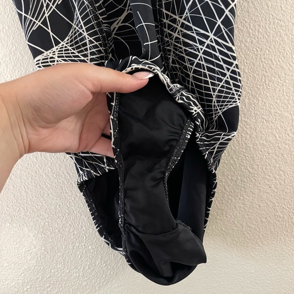 SkirtSports Swim Swimming Swimsuit Swimwear Size Small - Picture 5 of 5
